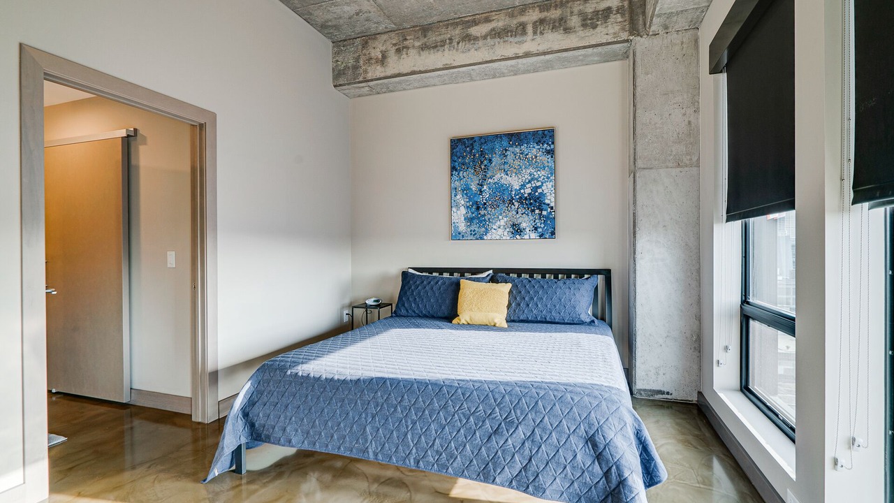 Photo of Bathroom in Warehouse District