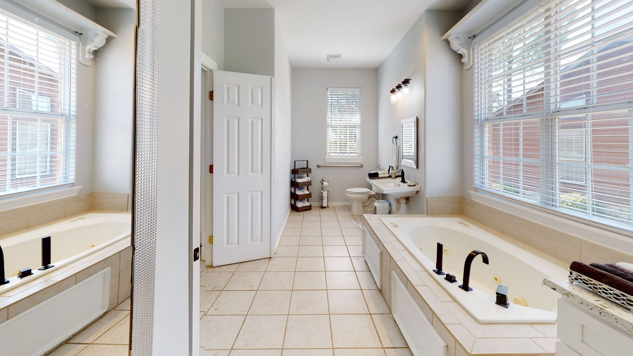 Photo of Bathroom in Ardmore