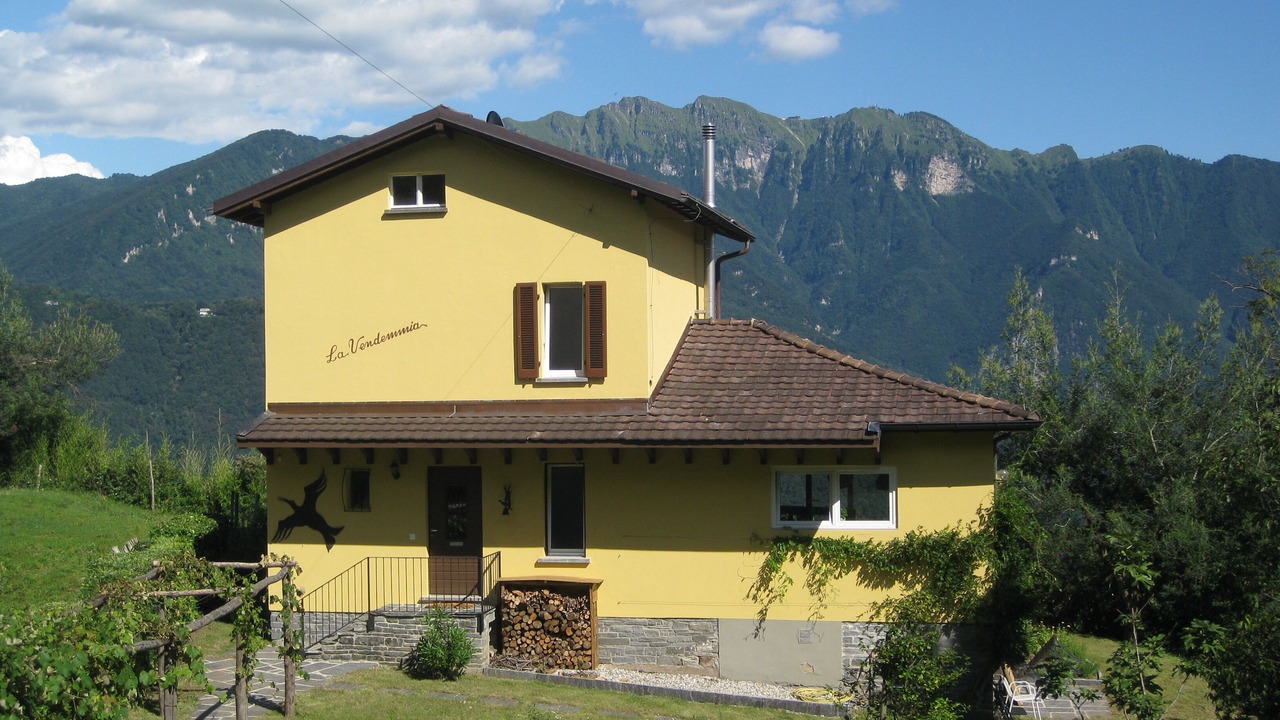 Photo of Outdoor in Carona