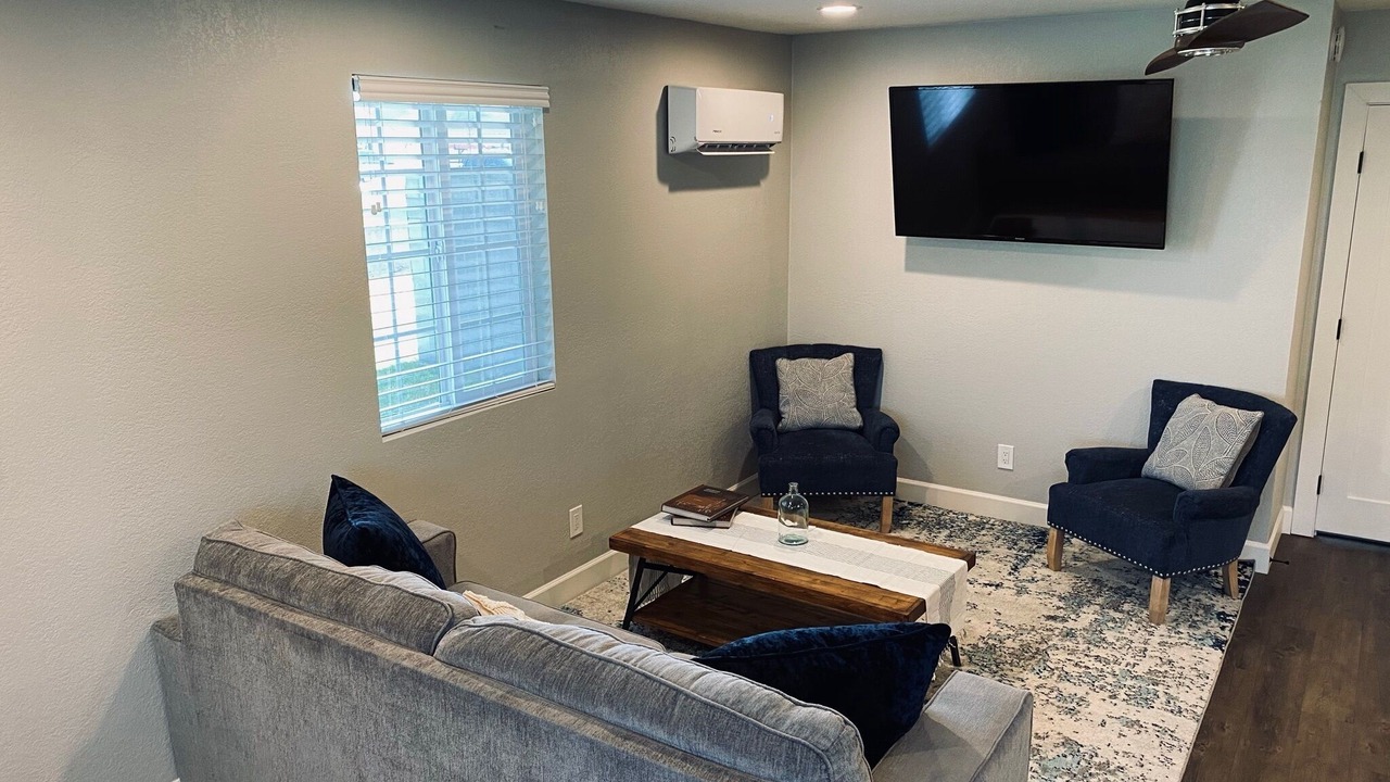 Photo of Livingroom in Lehi