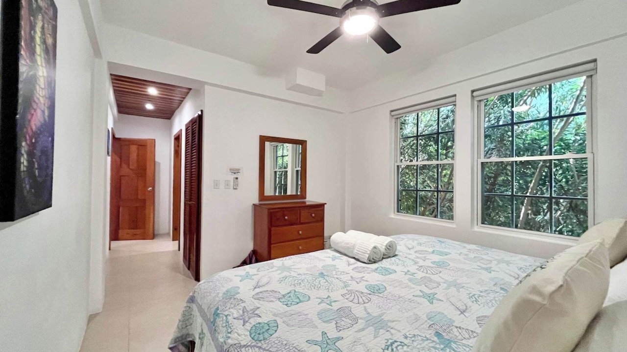 Photo of Bedroom in Caye Caulker