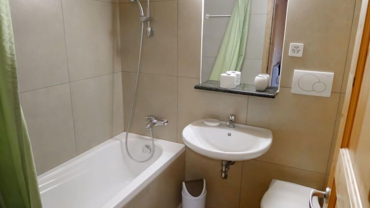 Photo of Bathroom in Cunter