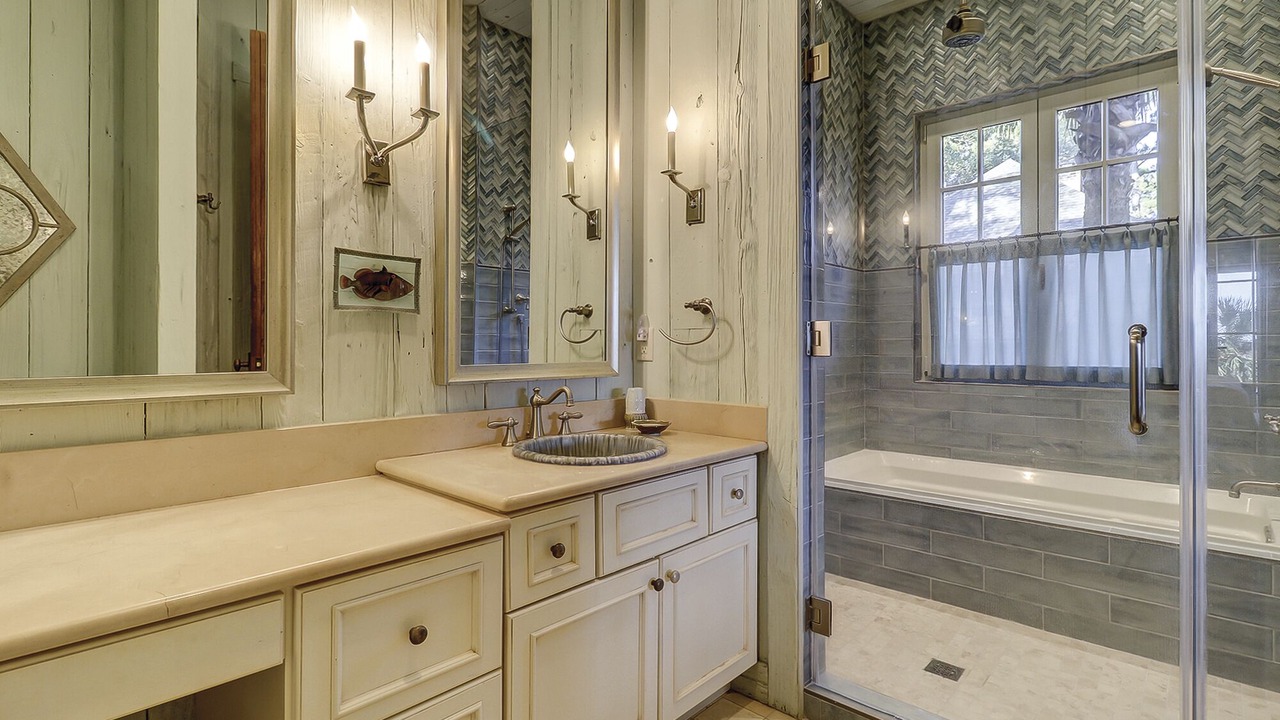 Photo of Bathroom in Oceanside