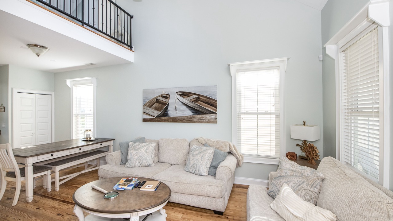 Photo of Livingroom in Atlantic Beach