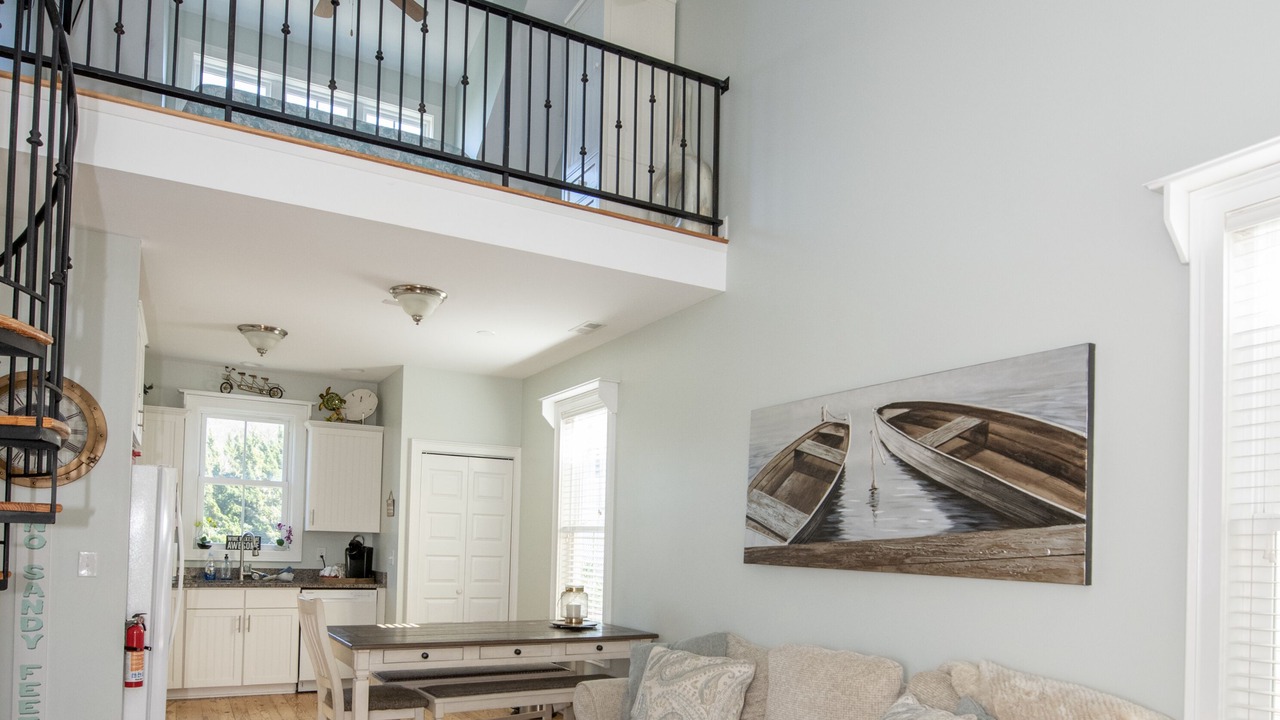Photo of Livingroom in Atlantic Beach