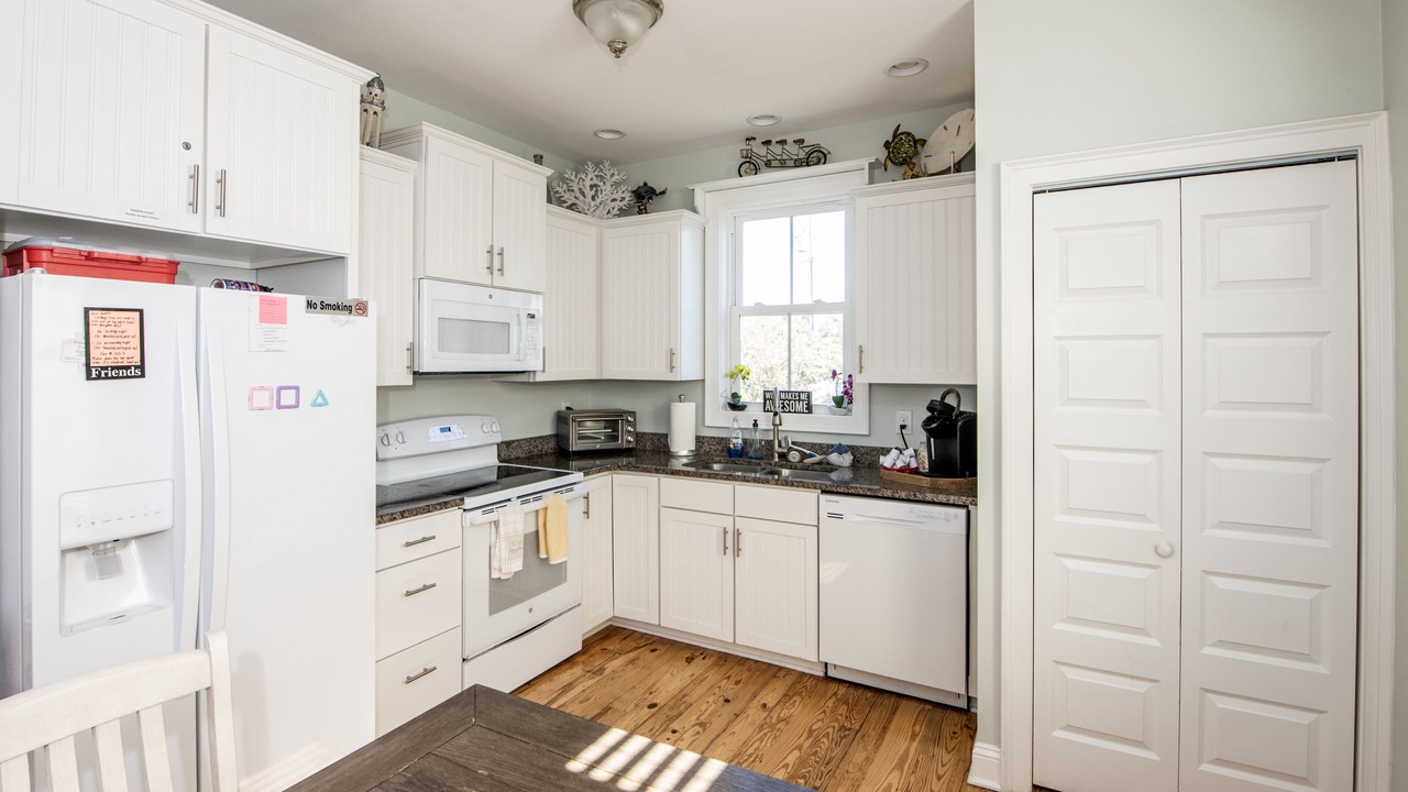 Photo of Kitchen in Atlantic Beach