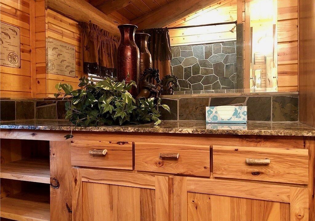 Photo of Bathroom in Mariposa