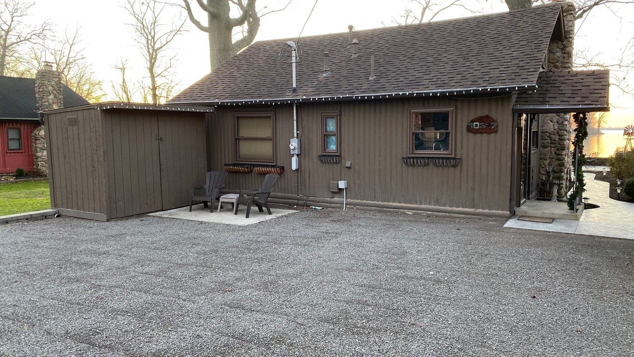 Photo of Outdoor in Lakeview