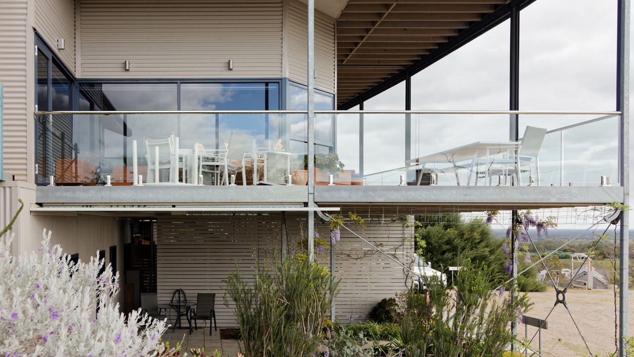 Photo of Outdoor in Baskerville