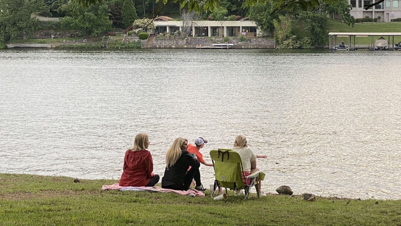 Photo of Others in Lake Hamilton