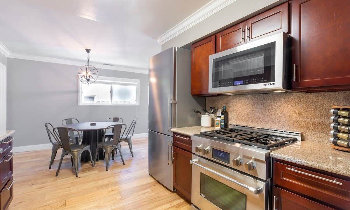 Photo of Kitchen in El Granada