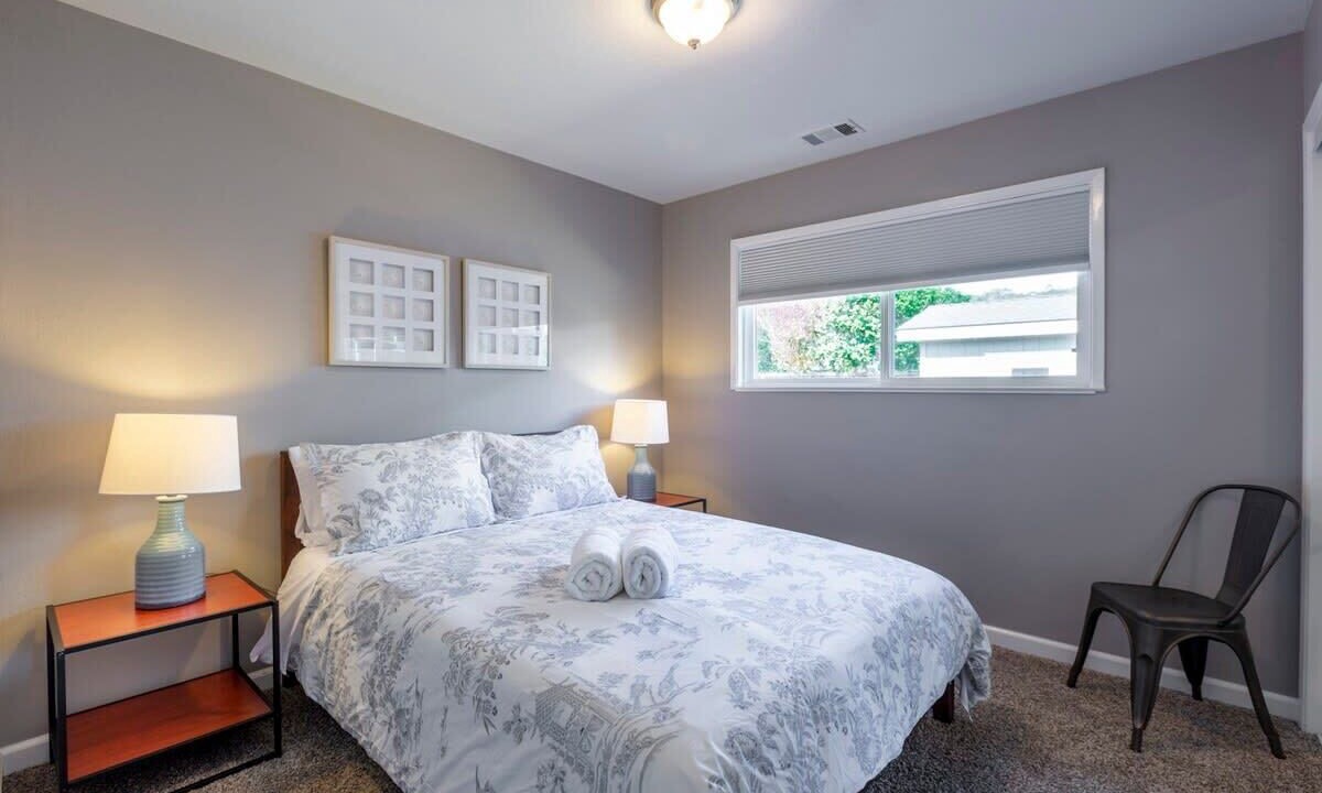 Photo of Bedroom in El Granada