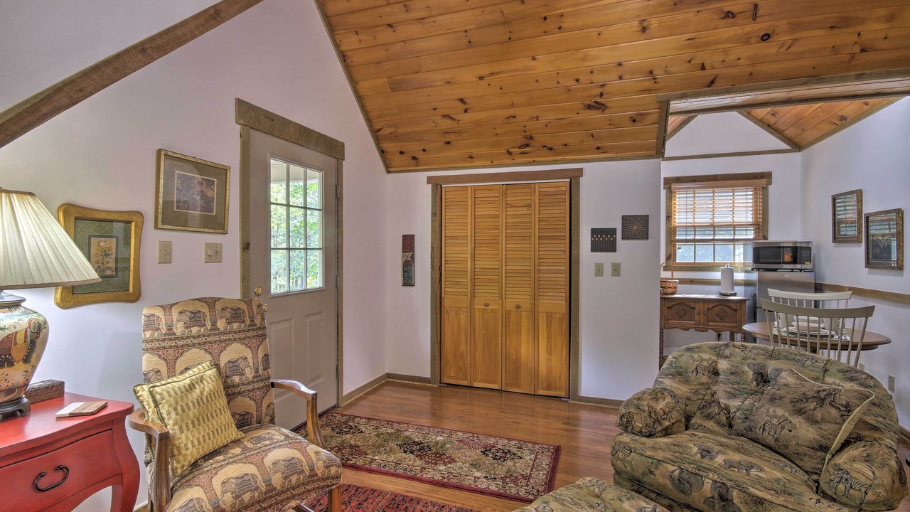 Photo of Livingroom in Berkeley Springs