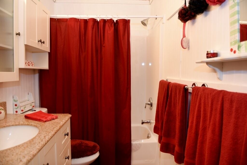 Photo of Bathroom in Uvalde County