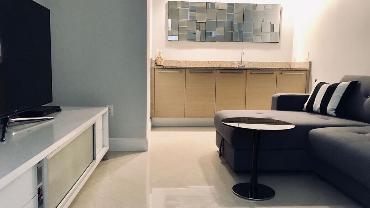 Photo of Livingroom in Hallandale Beach