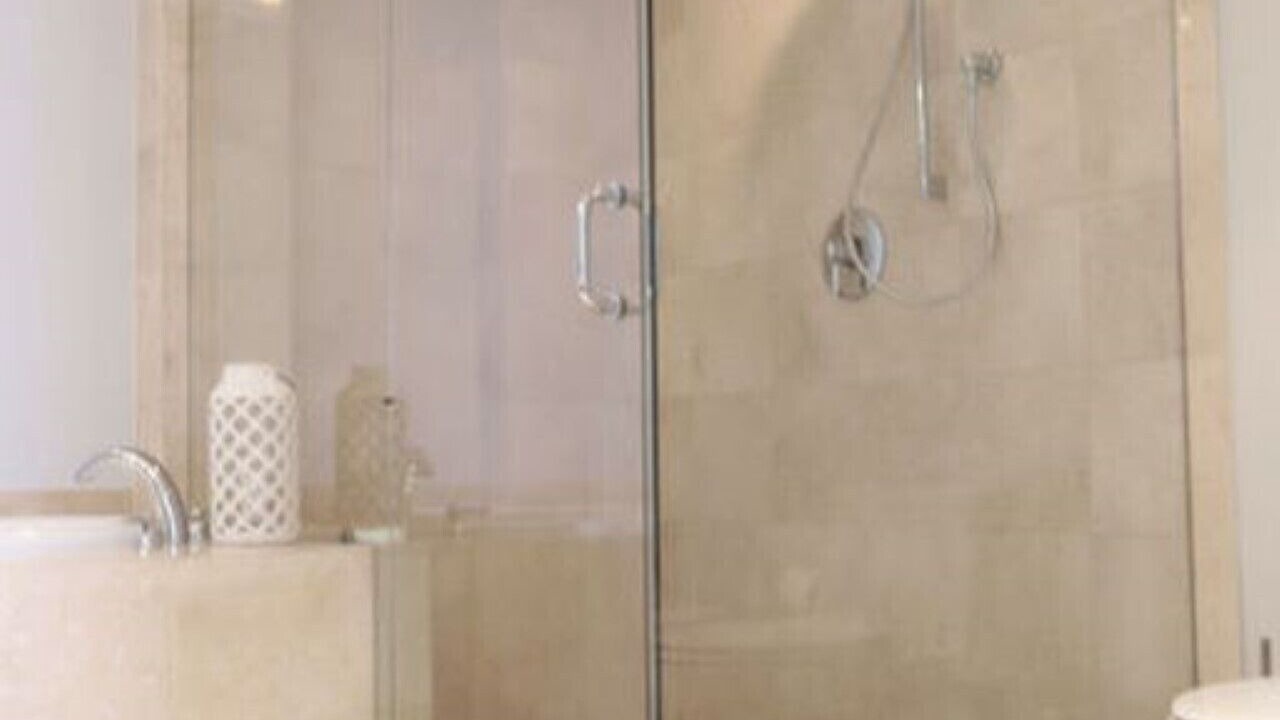 Photo of Bathroom in Hallandale Beach