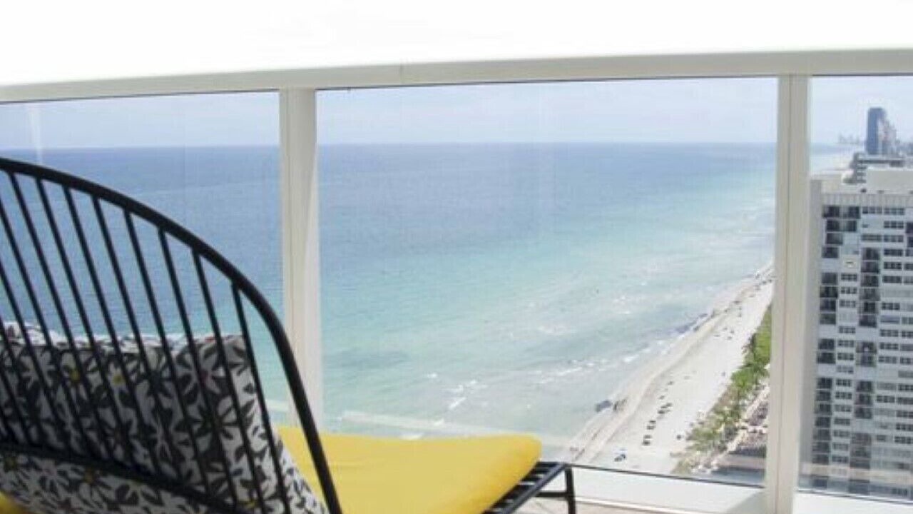 Photo of Outdoor in Hallandale Beach