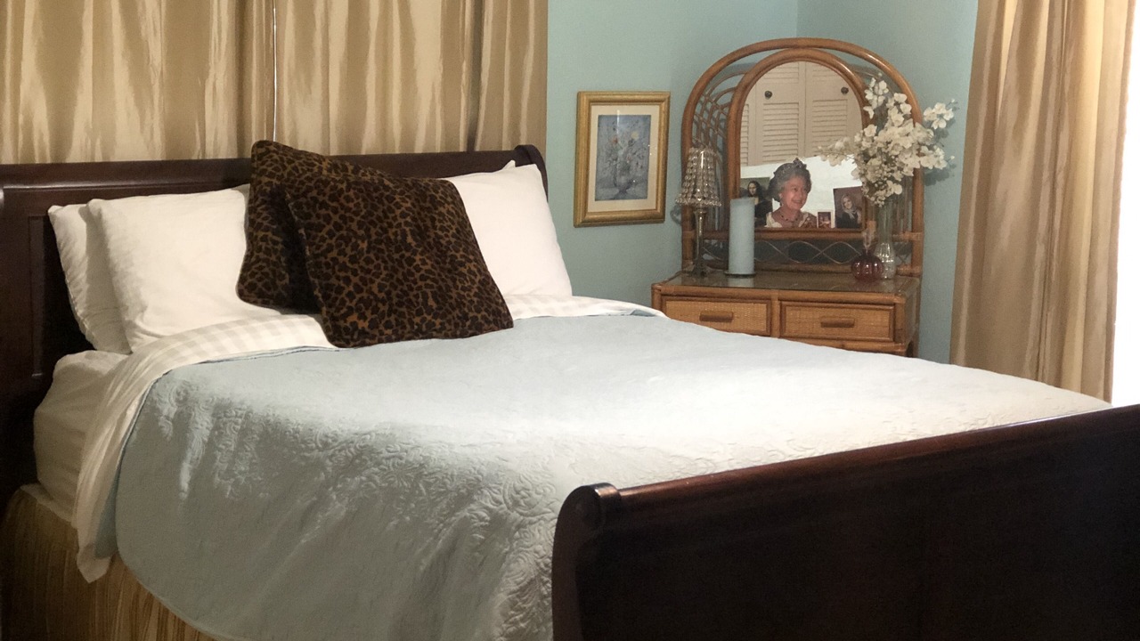 Photo of Bedroom in Bay Area