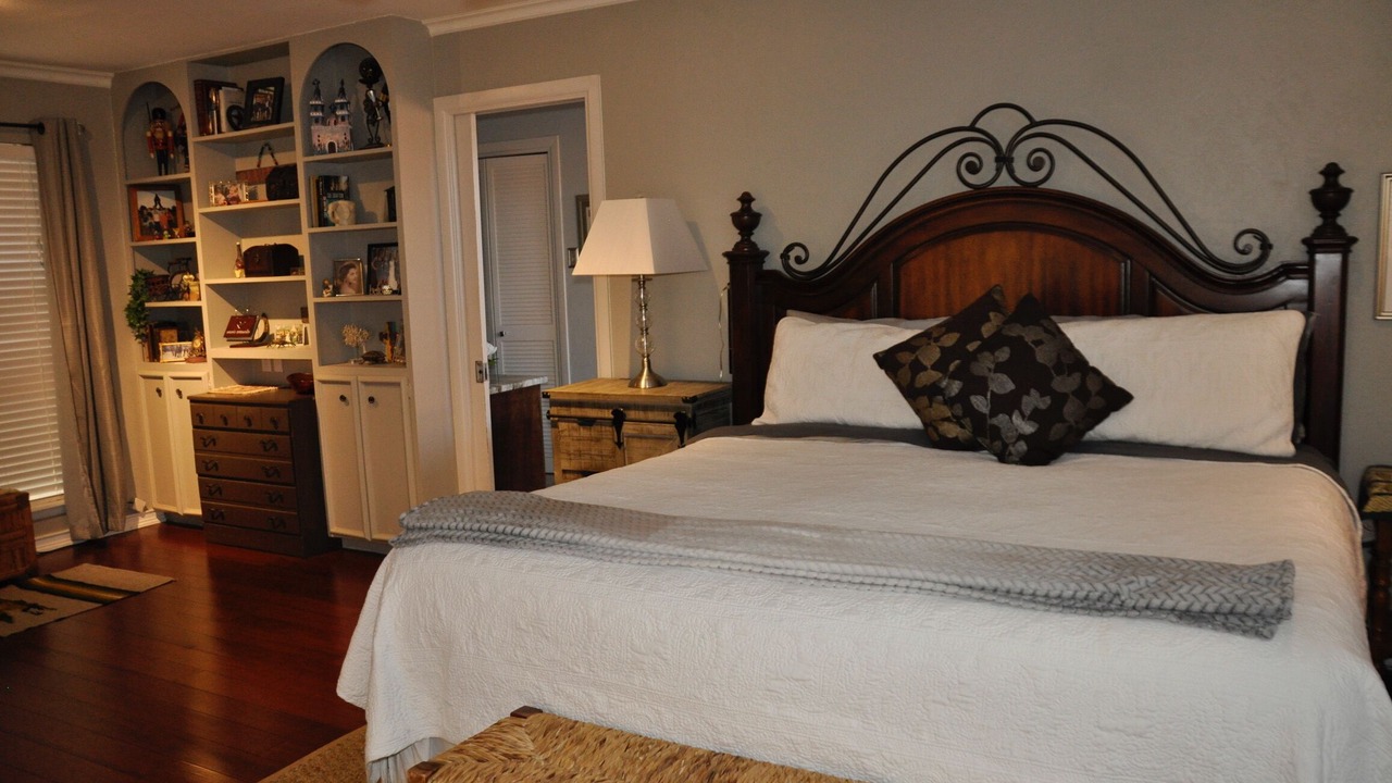 Photo of Bedroom in Bay Area
