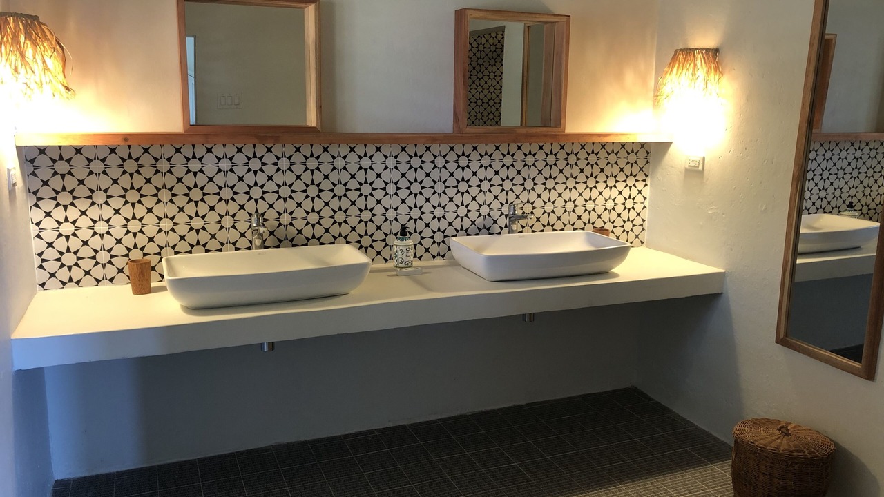 Photo of Bathroom in Treasure Beach