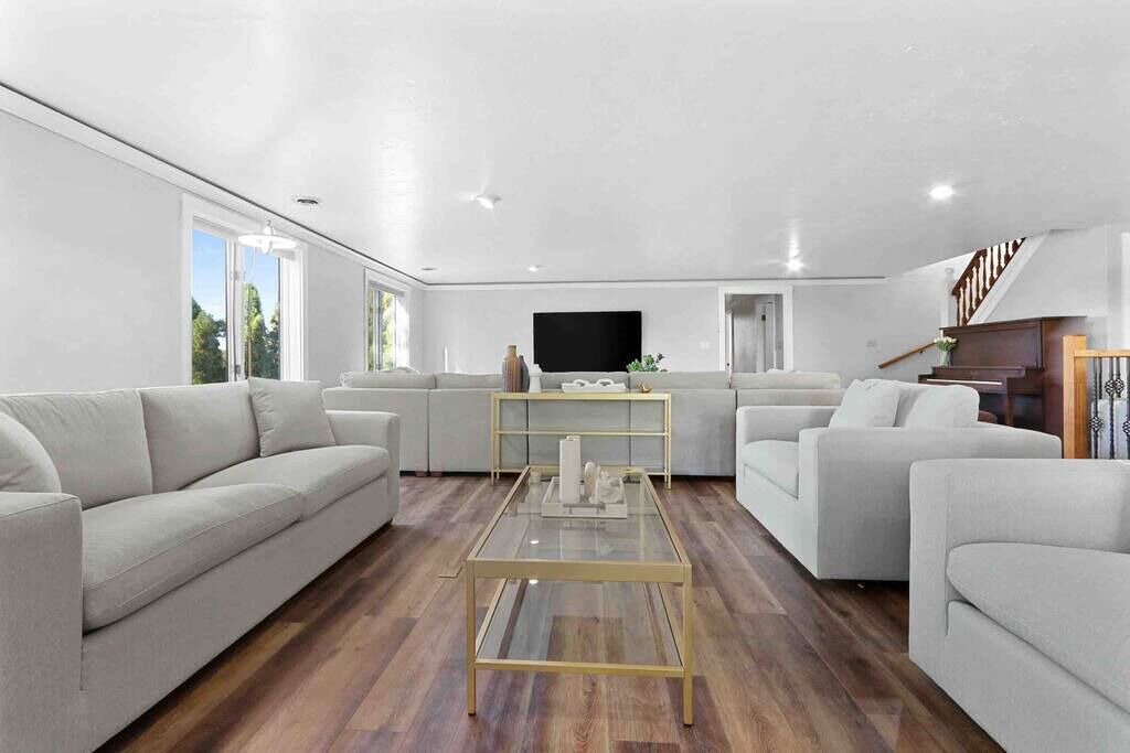 Photo of Livingroom in Allouez