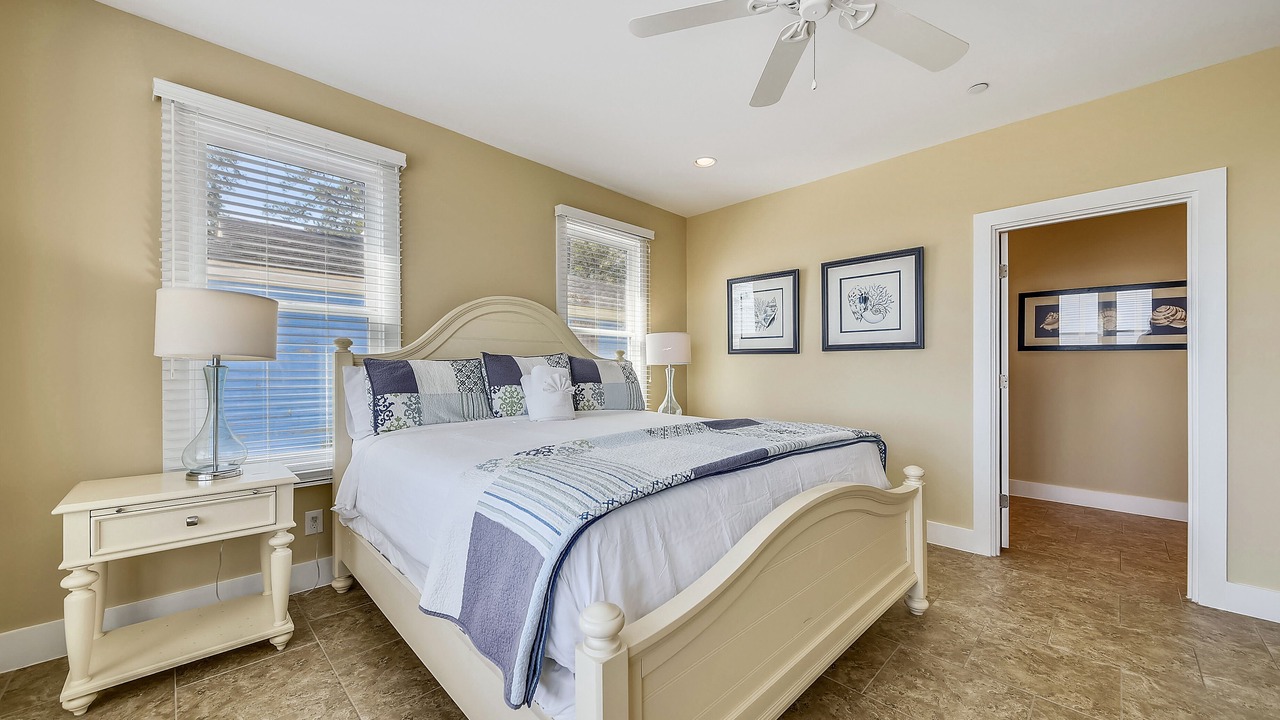 Photo of Bedroom in Melrose on the Beach