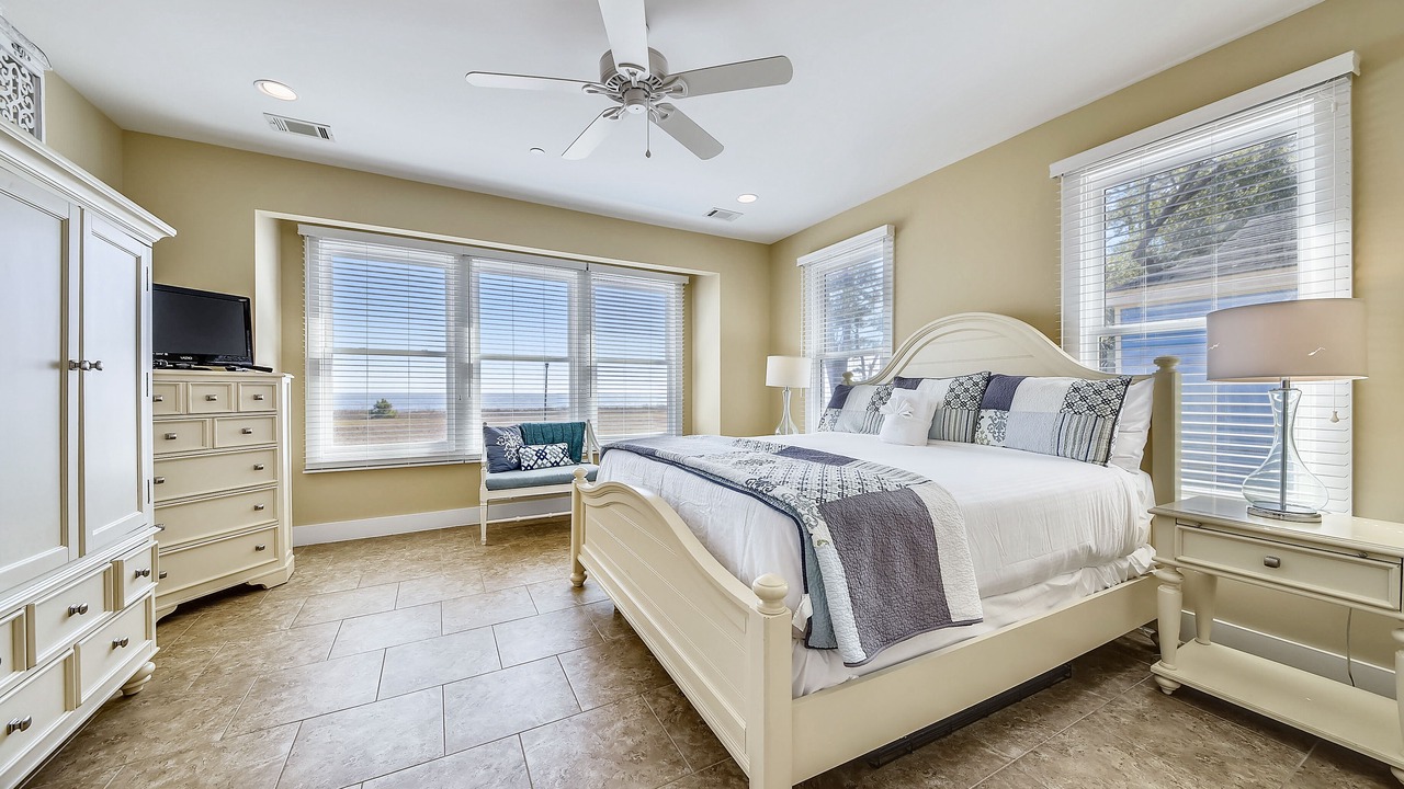 Photo of Bedroom in Melrose on the Beach