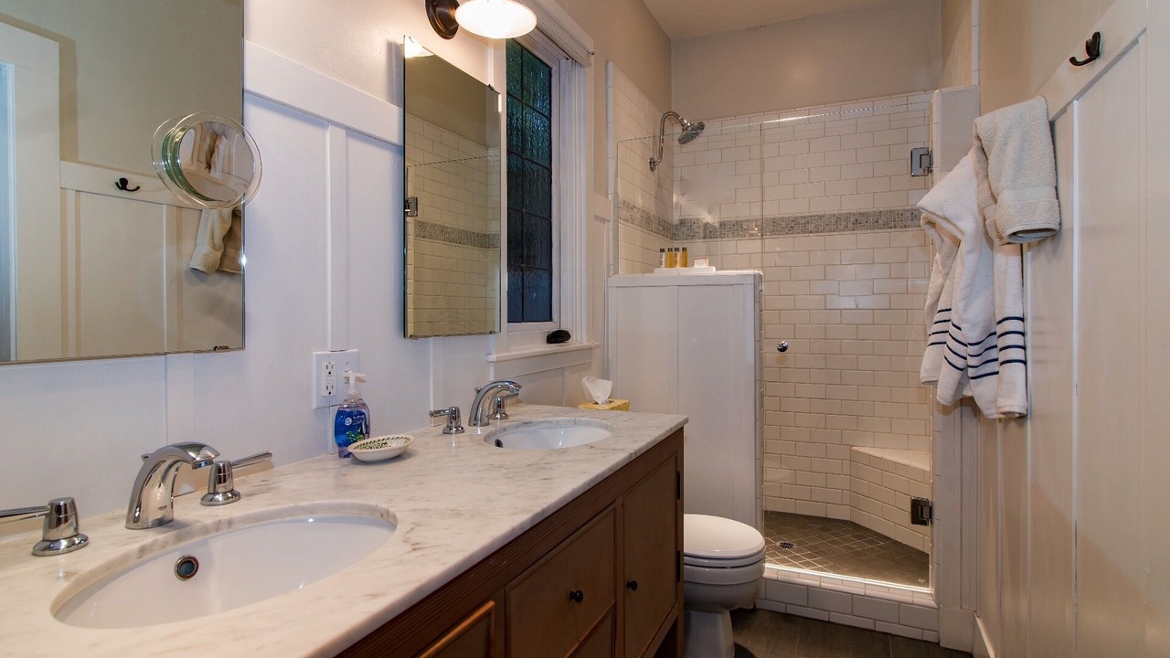 Photo of Bathroom in Laguna