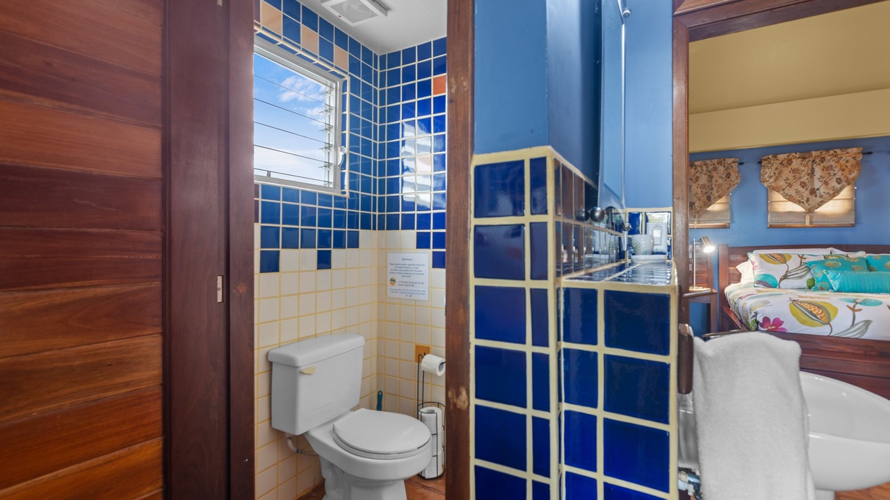 Photo of Bathroom in Caribbean Way