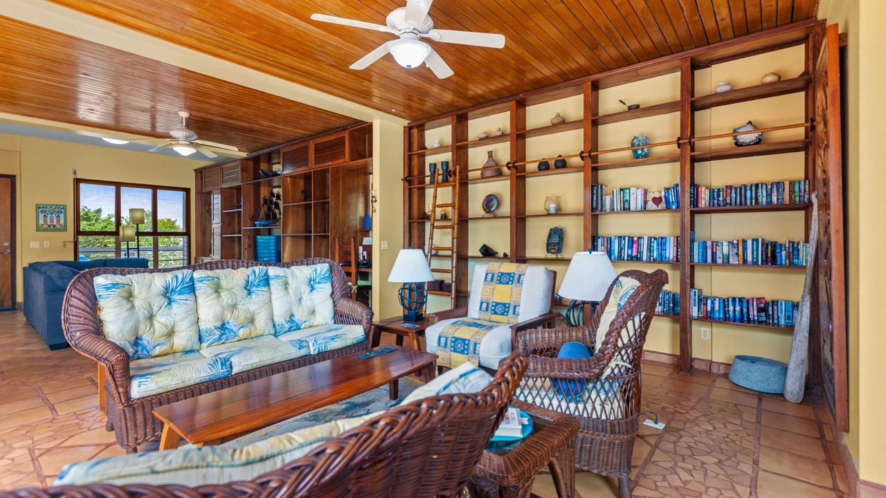 Photo of Livingroom in Caribbean Way