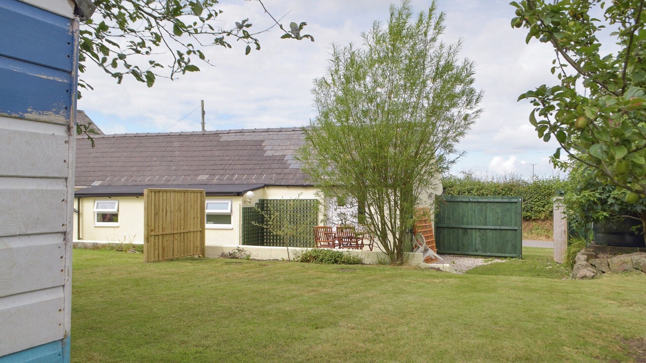 Photo of Outdoor in New Moat