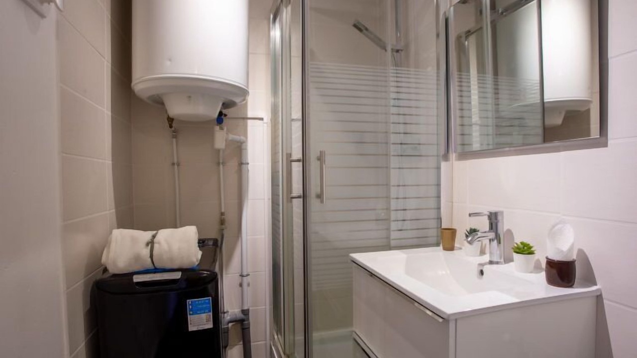 Photo of Bathroom in La Faviere
