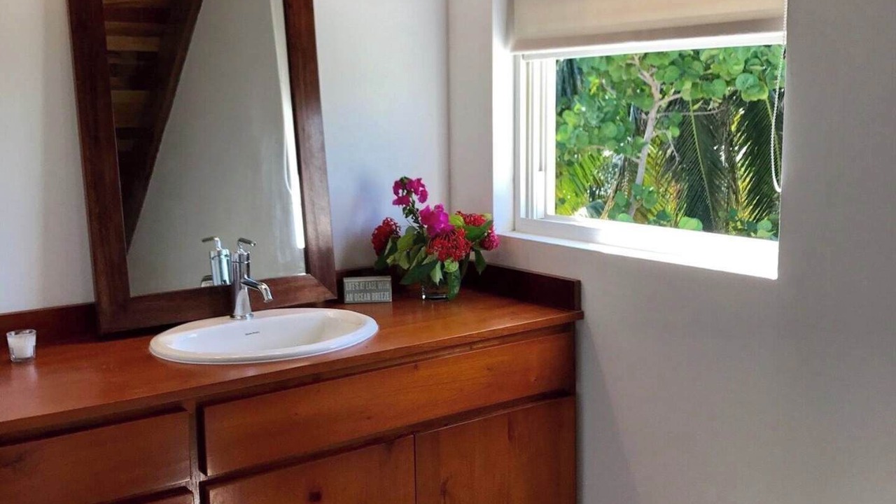 Photo of Bathroom in Caye Caulker