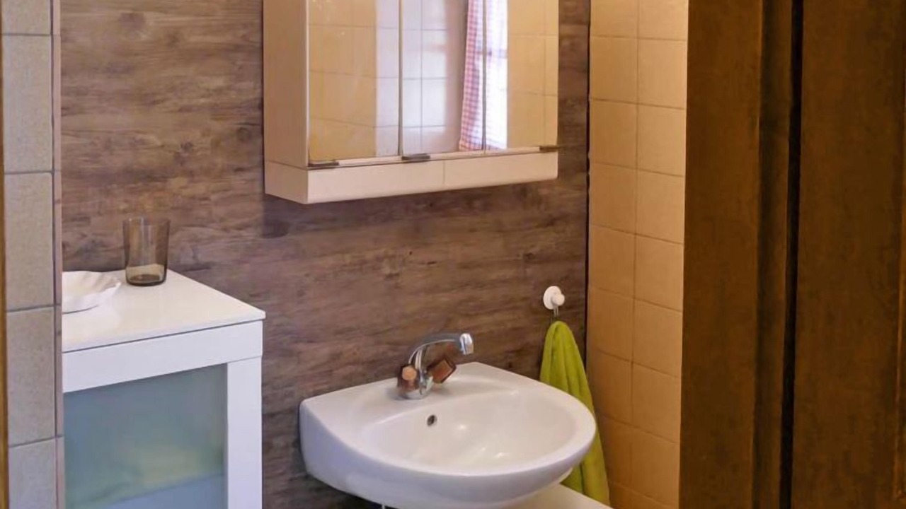 Photo of Bathroom in Semione