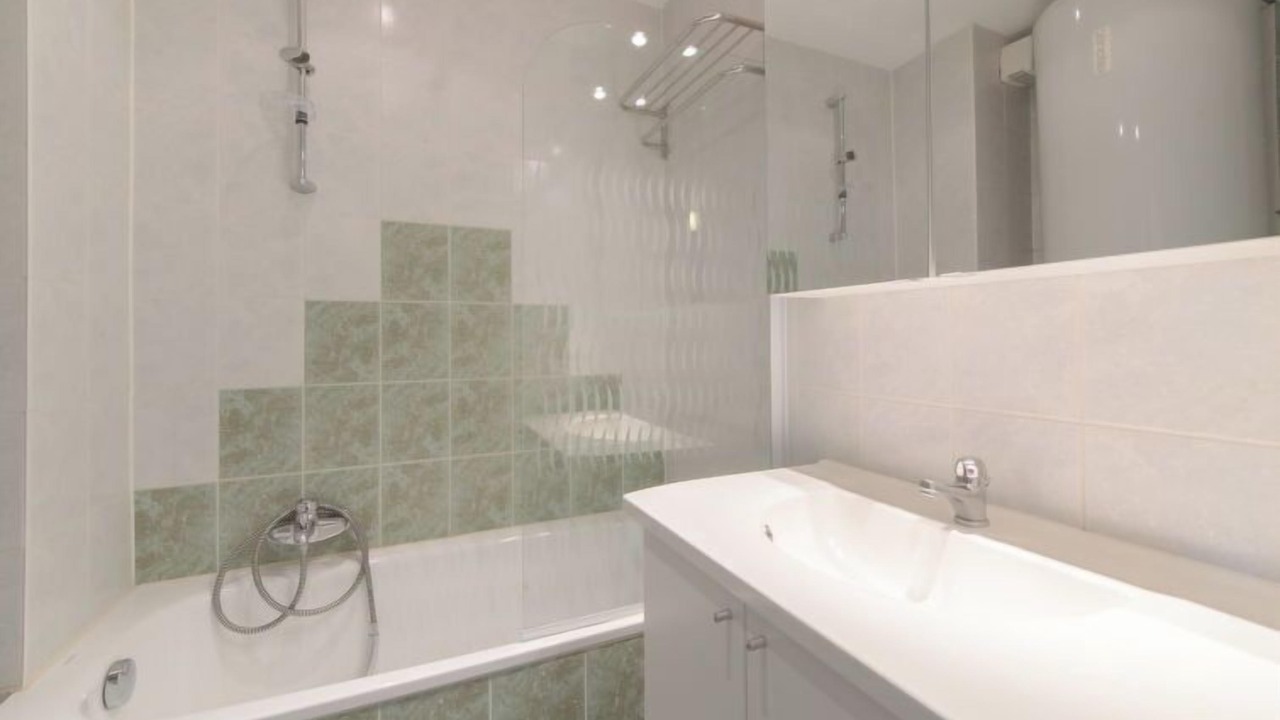 Photo of Bathroom in Bredene
