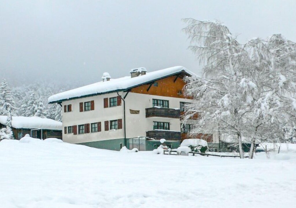 Photo of Buildings in Surava