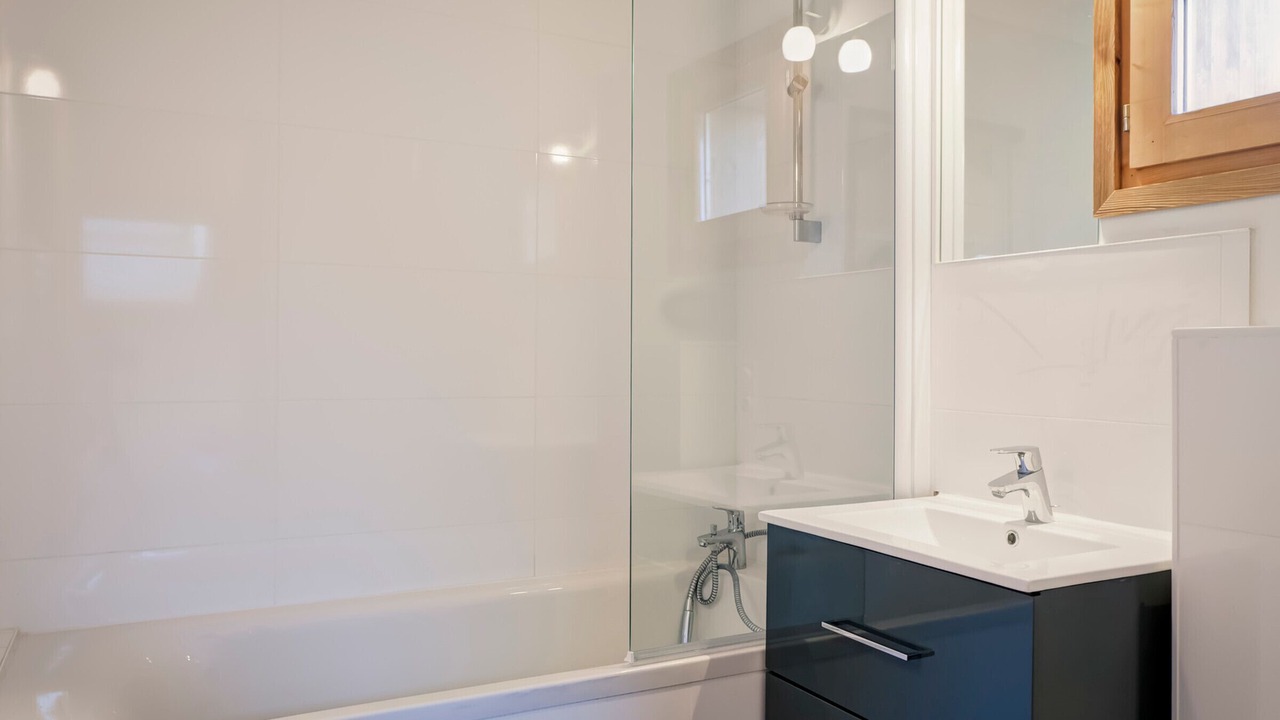 Photo of Bathroom in La Perriere
