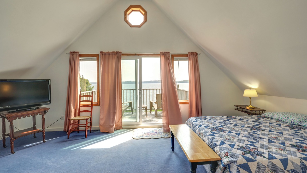 Photo of Bedroom in East Sullivan