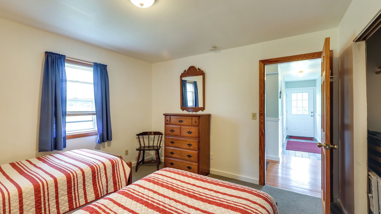 Photo of Bedroom in East Sullivan