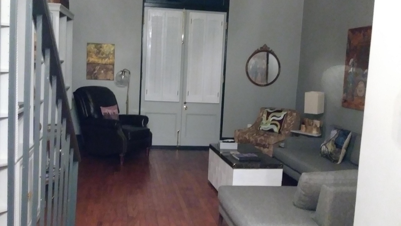 Photo of Livingroom in French Quarter