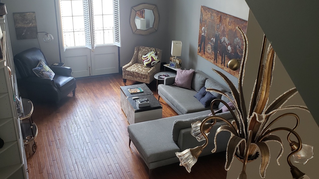Photo of Livingroom in French Quarter
