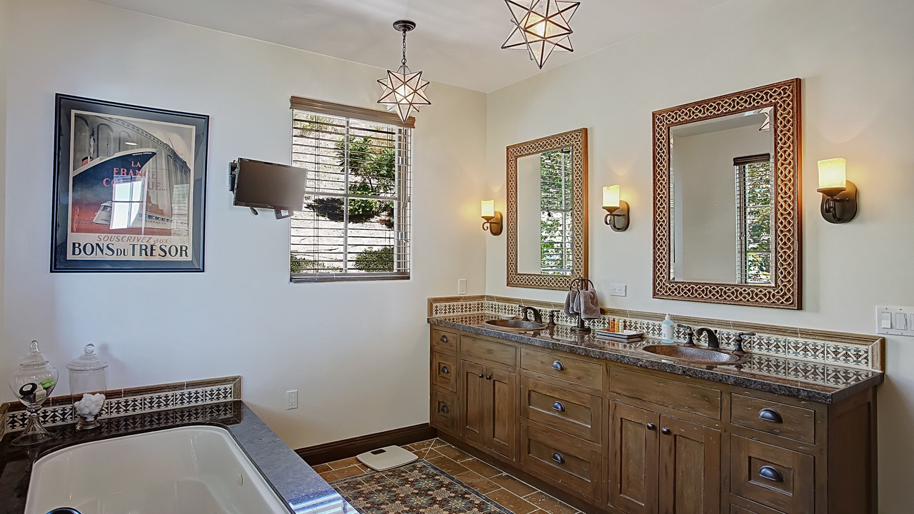 Photo of Bathroom in The Mesa