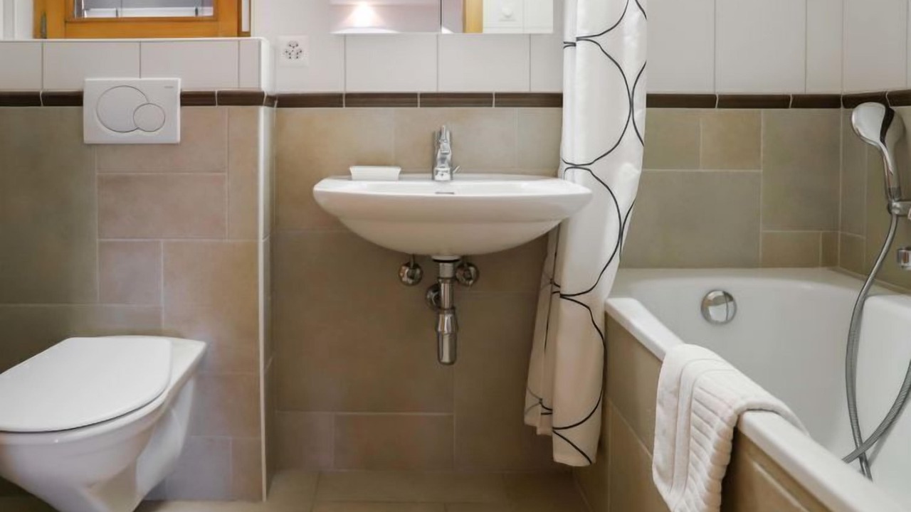Photo of Bathroom in Saint-Pierre-de-Clages