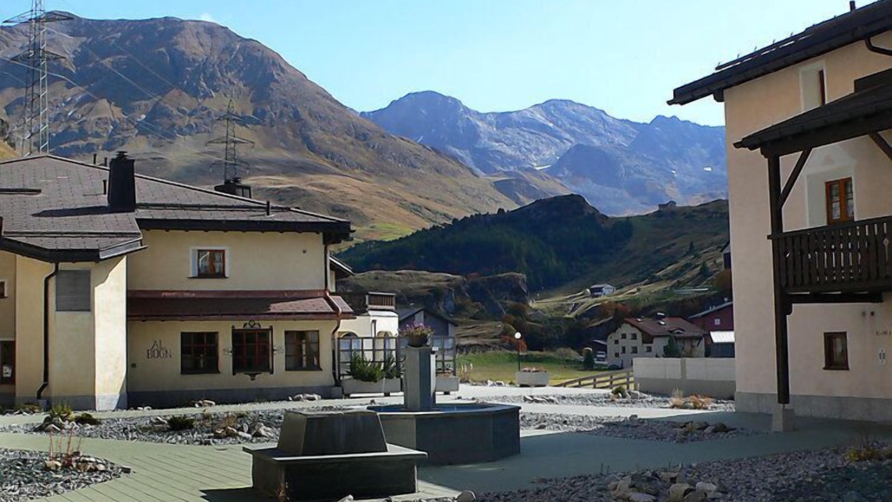 Photo of Others in Bivio