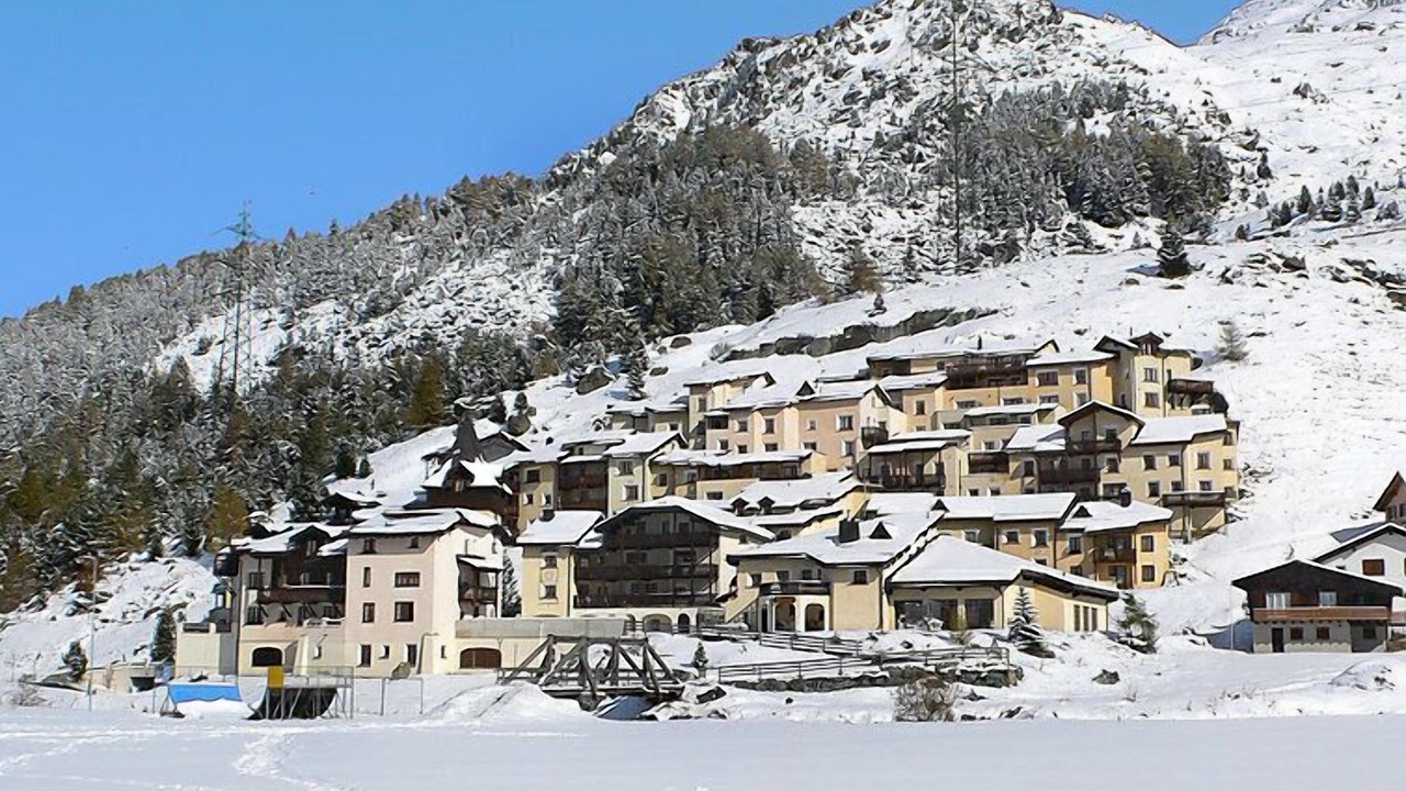 Photo of Others in Bivio