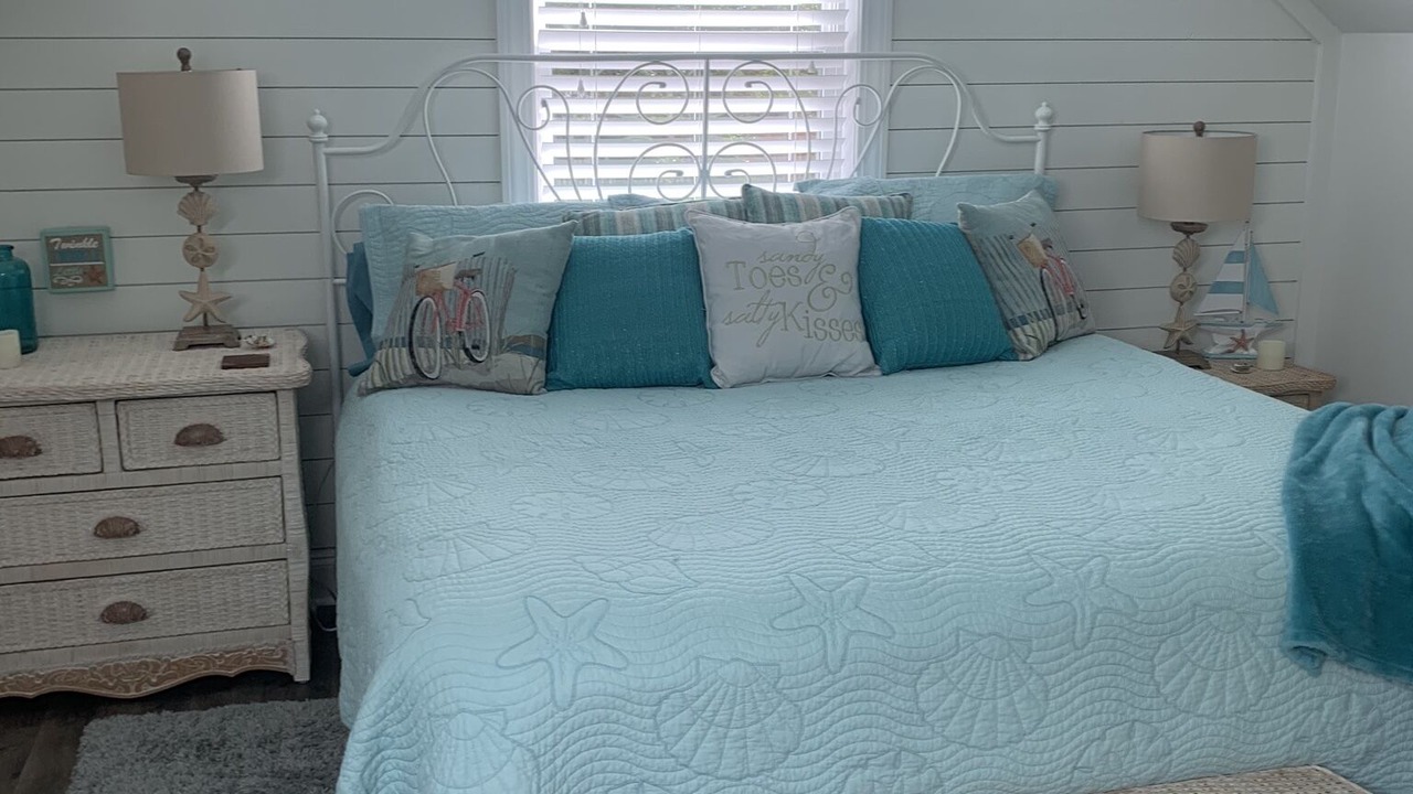Photo of Bedroom in Summerville Historic District