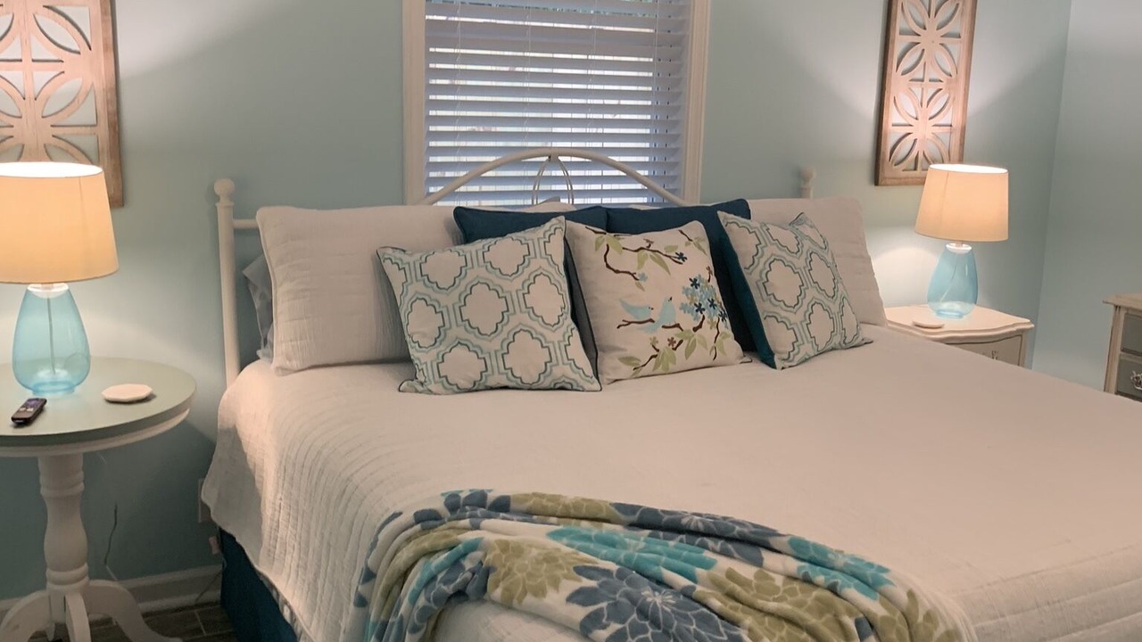 Photo of Bedroom in Summerville Historic District