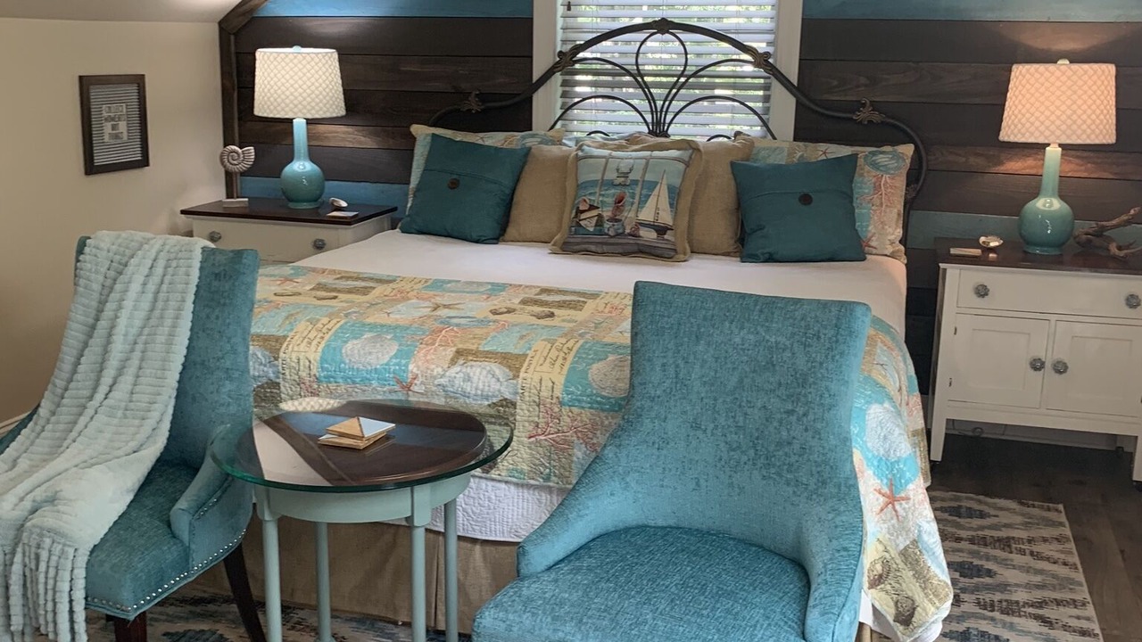 Photo of Bedroom in Summerville Historic District