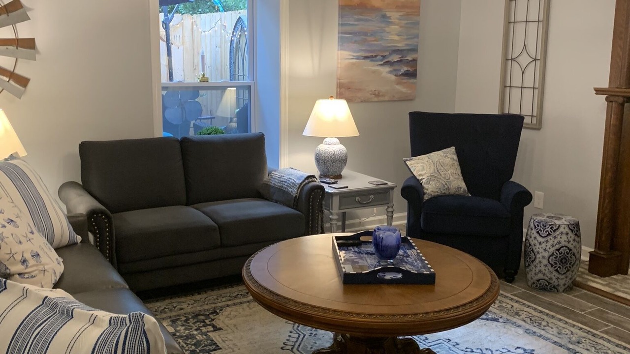 Photo of Livingroom in Summerville Historic District