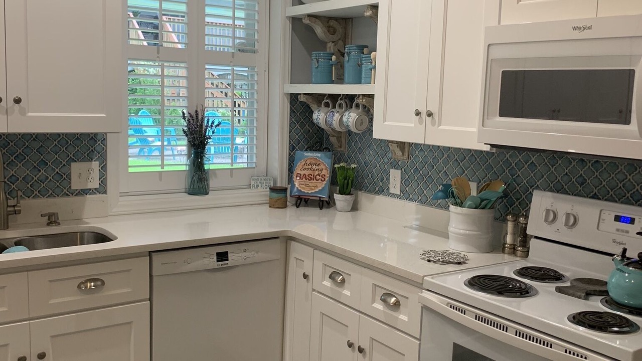 Photo of Kitchen in Summerville Historic District